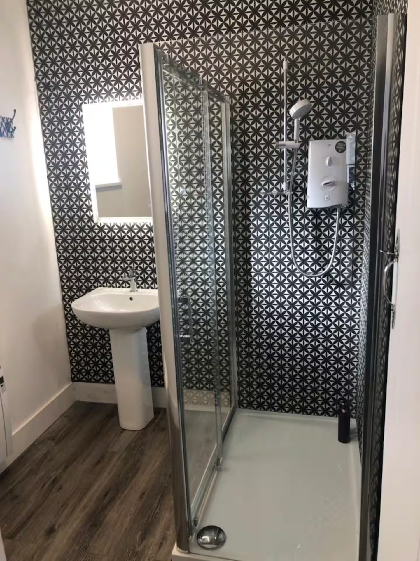 5e76899e-769a-4c1d-906b-420b9f251a6a